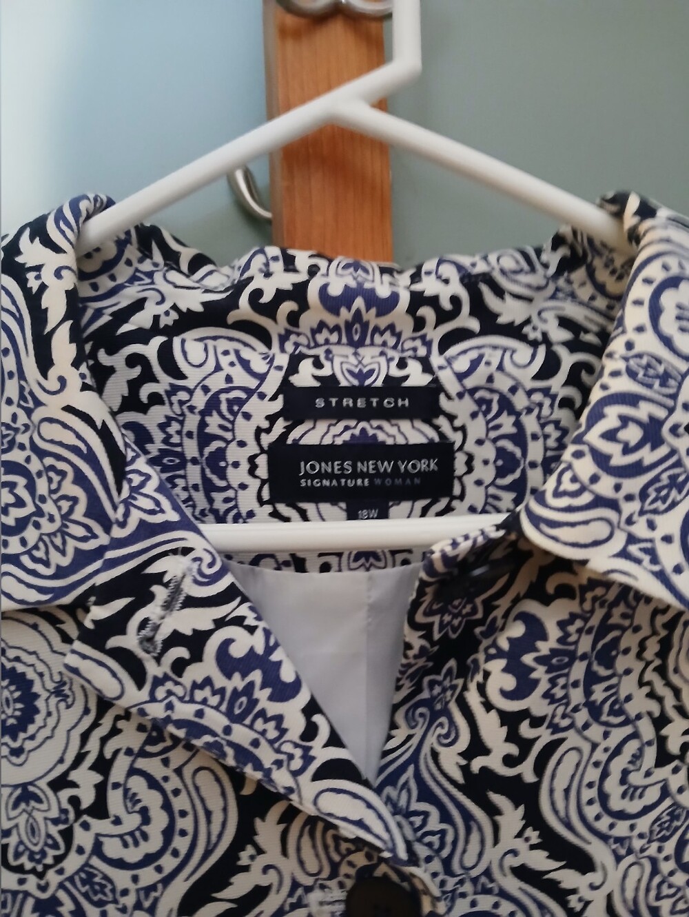 Jones New York Navy and Cream Paisley Stretch Button-Up Blouse